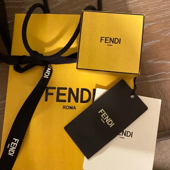 Earrings - Picture 4 of 7